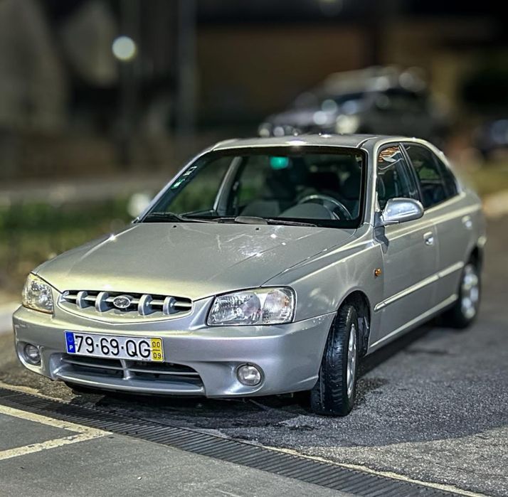 Hyundai Accent — fotografia 3