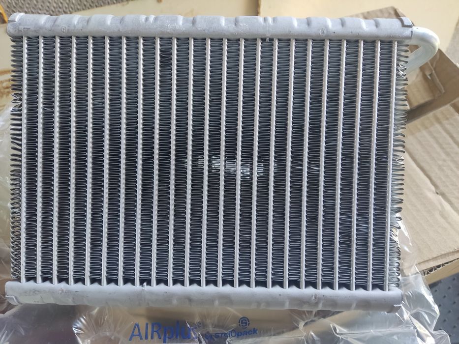 Продається випарник кондиціонера Пежо 207