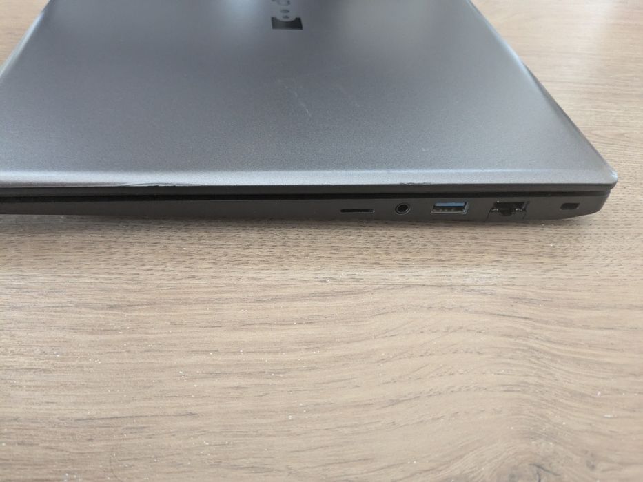 Dynabook 15.6'' i5- 10th Bom estado