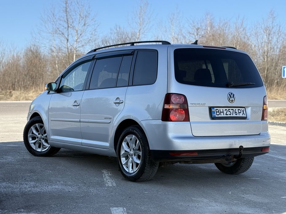 Volkswagen Tuaran 2009р 2.0 АКПП