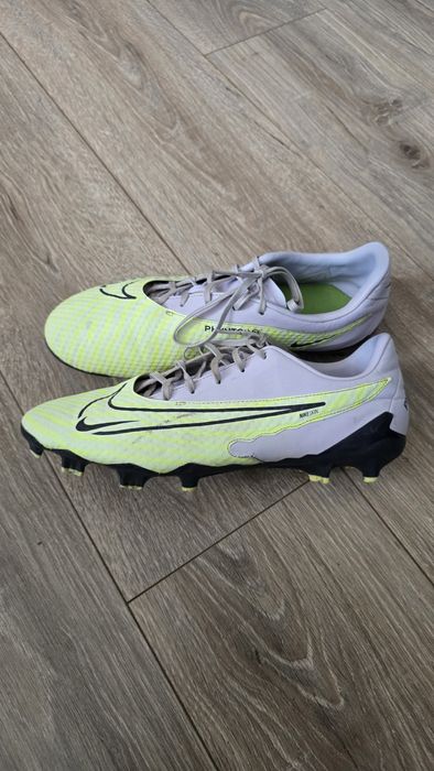Продам Nike Phantom