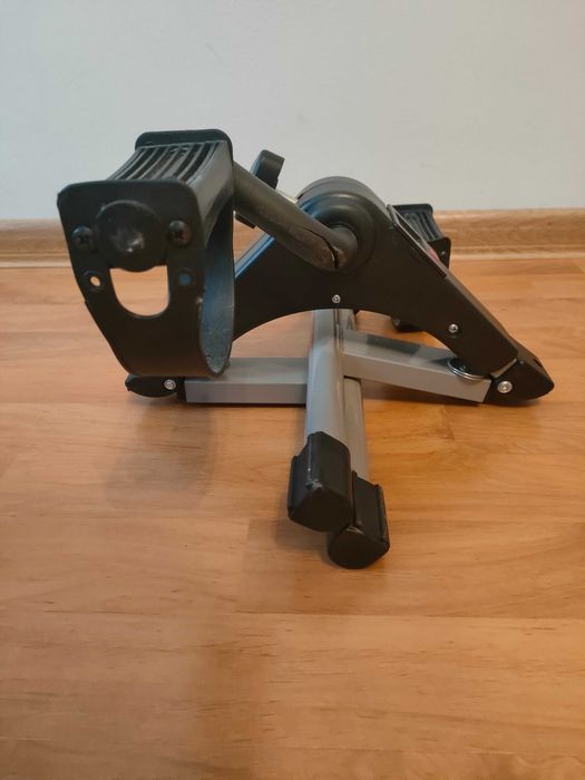 Rowerek rehabilitacyjny składany – LCD, regulacja oporu – jak nowy