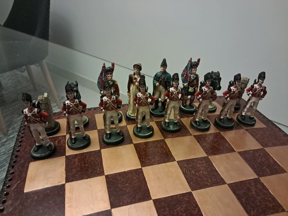 Jogo de Xadrez Temático Invasões Francesas (Completo + Tabuleiro em Pedra)