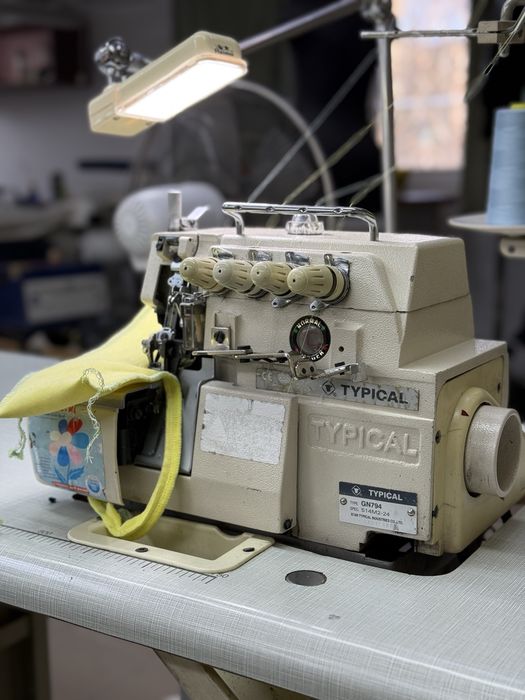 Продам промисловий оверлок