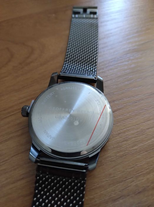 Stylowy zegarek nowy