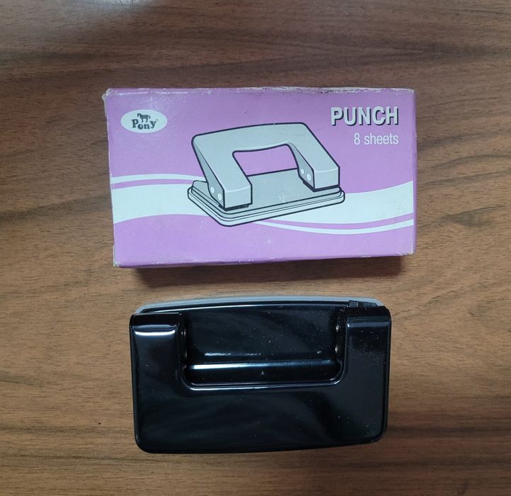 Дырокол канцелярский