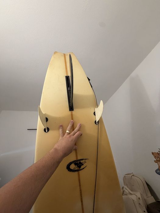 Vemdo esta prancha longboard