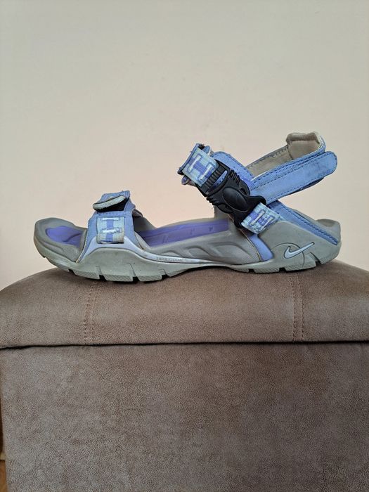 Nike ACG sandały rozm. 41