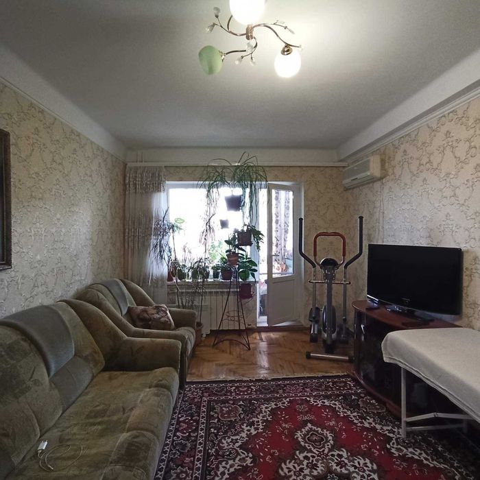 Продам 2-ю квартиру р-н Универсама ТОРГ!
