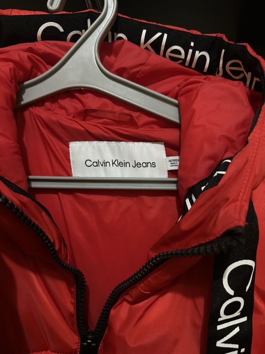 Куртка пухан демі calvin klein