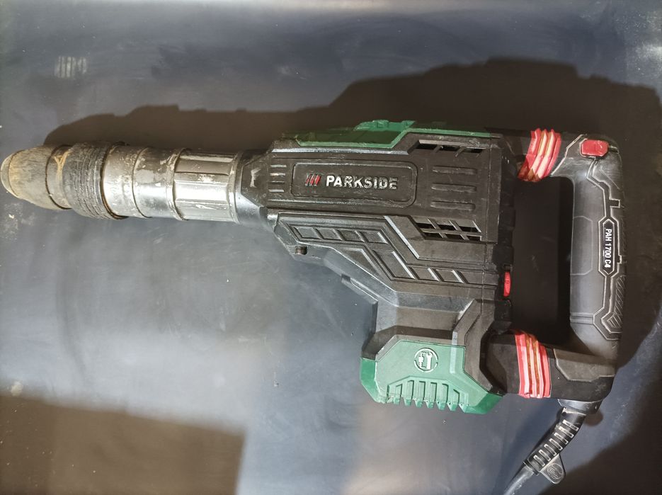 Вживаний інструмент: штроборіз/фарбопульт/Акумуляторний інструмент