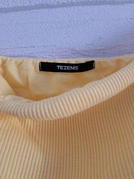 Żółte body TEZENIS