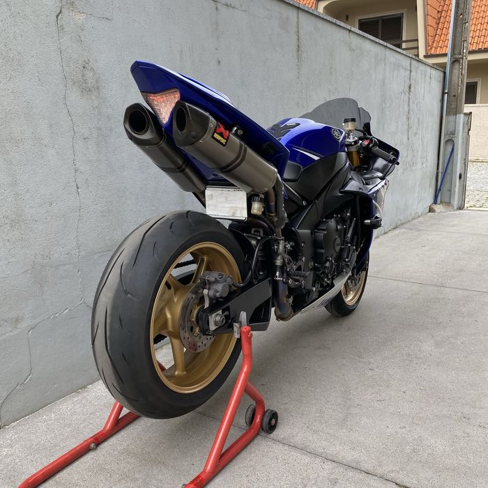 Yamaha R1 Crossplane