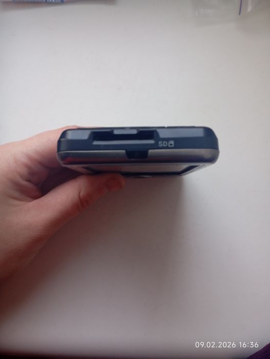 Це кишеньковий комп'ютер Asus