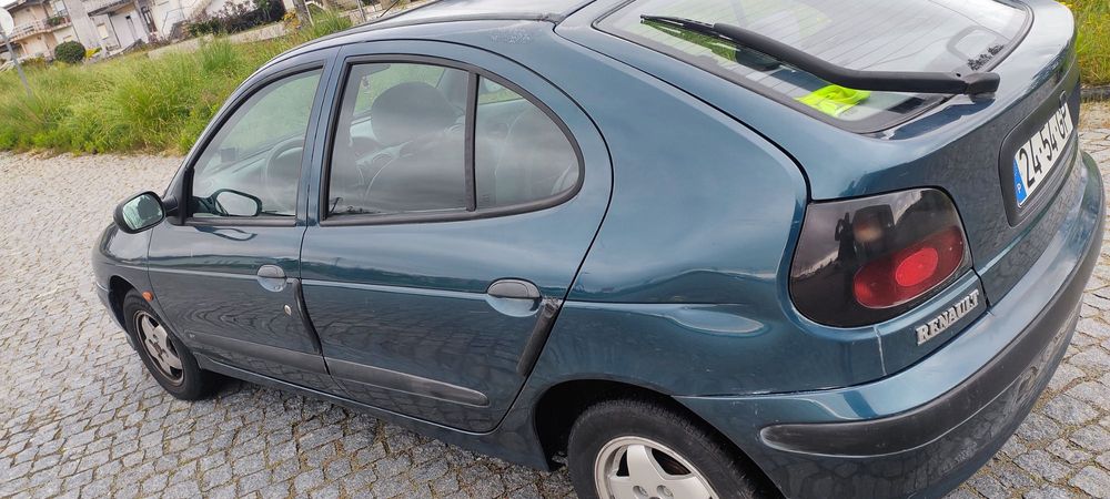 Megane 96 a gasolina
