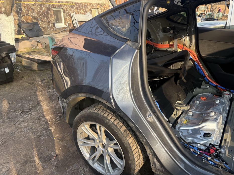 Четверть перед зад порог стійка сапог Tesla Y 3