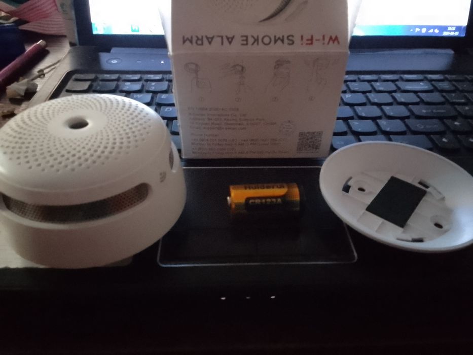 Czujka pożarowa Wi-Fi nowa .