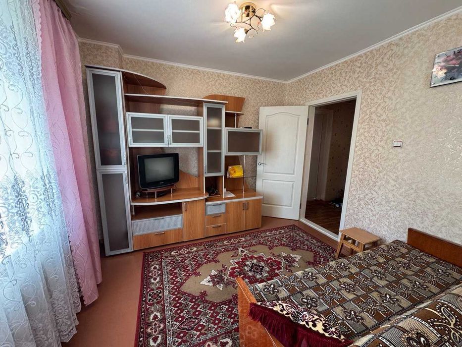 Продаж 4-кім. квартири 93м2 в цегляному будинку район Голівуд Ялівщина