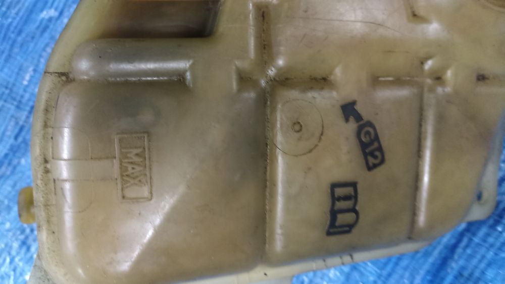 Розширювальний бачок VW AUDI SKODA 1.9 TDI .