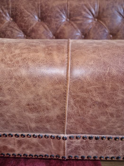 Sofa CHESTERFIELD SKÓRZANA kanapa bardzo elegancka Klasa i Kunst