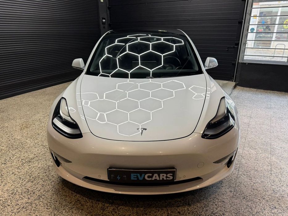 Tesla Model 3 Long Range AWD Dual Motor
