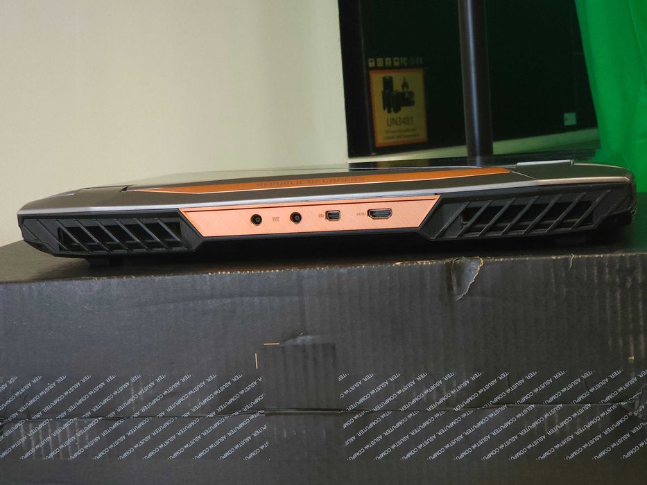 ASUS ROG G703GX Laptop 17” RTX2080 i7-8750H 64GB RAM 144Hz IPS - F.VAT