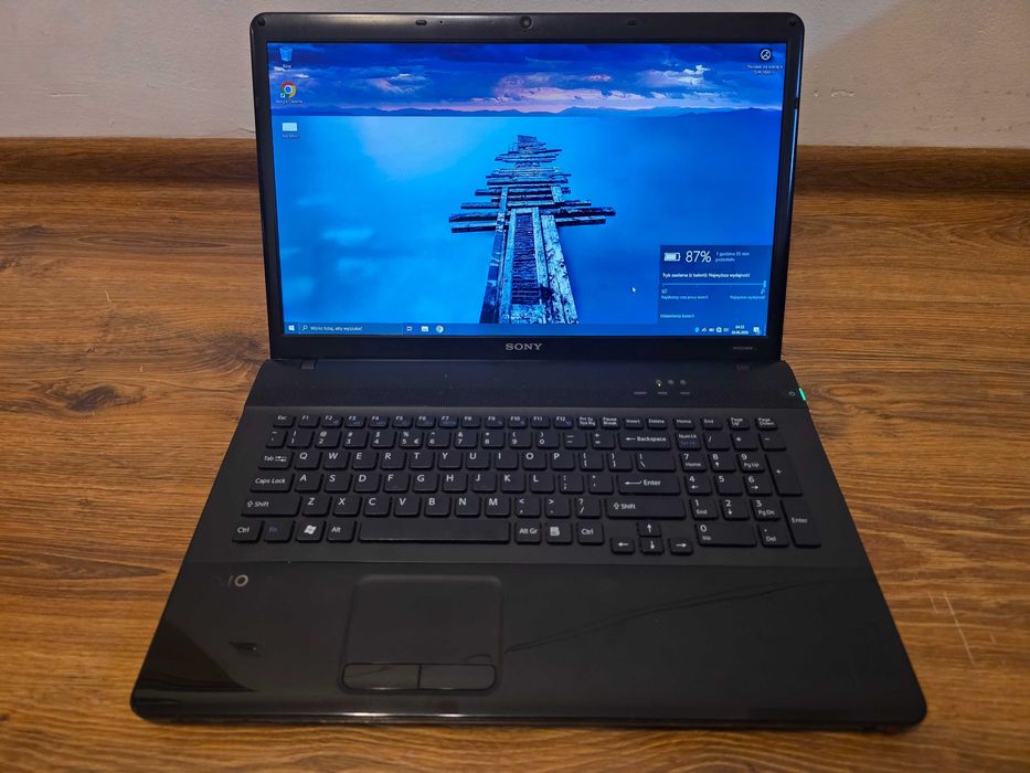 Laptop Sony Vaio 17,3" | Intel i5 | 4GB RAM | SSD | Windows 10