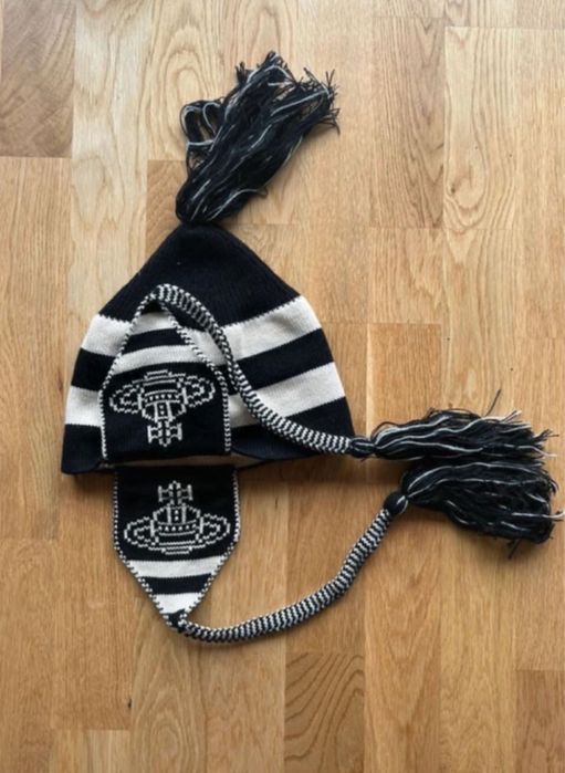 Nowa czapka zimowa uszatka z logo Vivienne Westwood