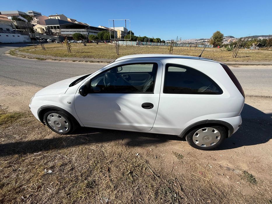 Opel Corsa CDTI Poucos km's