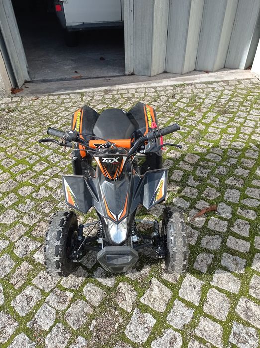 Moto 4 infantil muito estimada