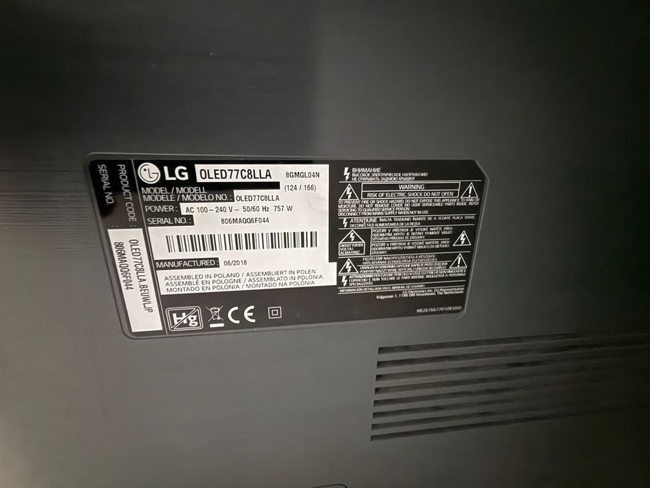Telewizor LG OLED 77" C8 (OLED77C8LLA) – 4K HDR | Uszkodzony matrycowo / Na tło / Studio