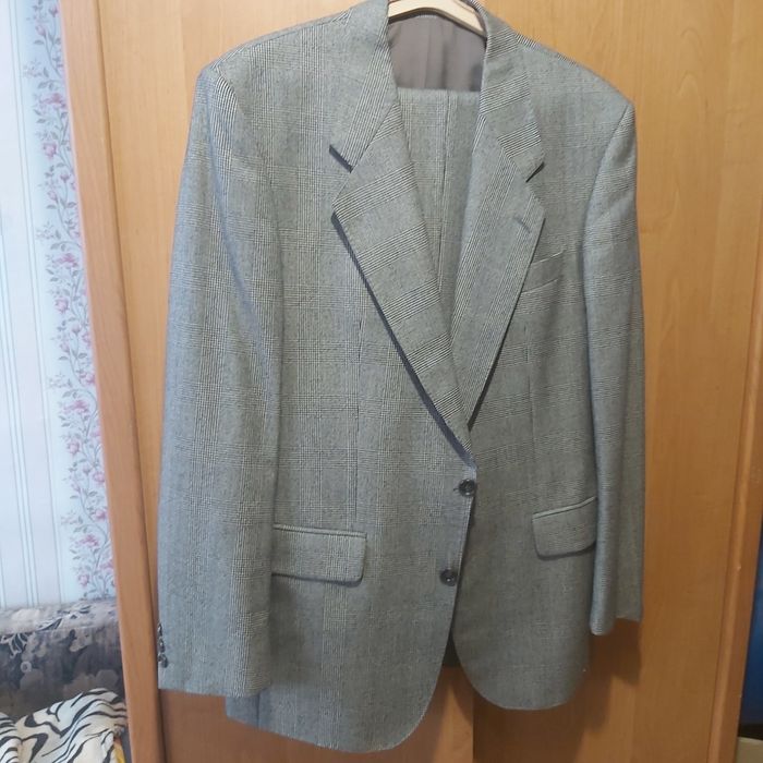 Шикарный костюм BAUMLER-100 % Шерсть