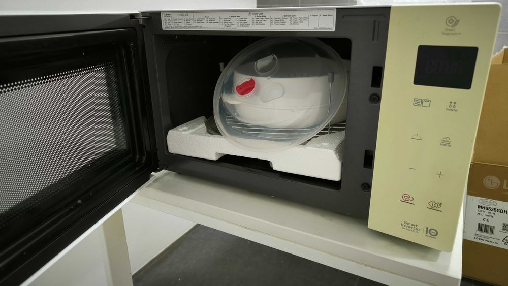 Microonda LG 25L MH6535GDH