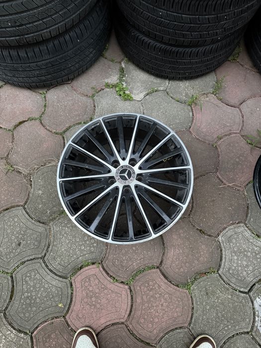 Диски Mercedes-Benz R18 різноширокі