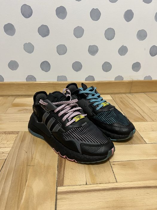 РОЗПРОДАЖ Жіночі кросівки Adidas 38 розмір Ninja x Nite Jogger Q47198