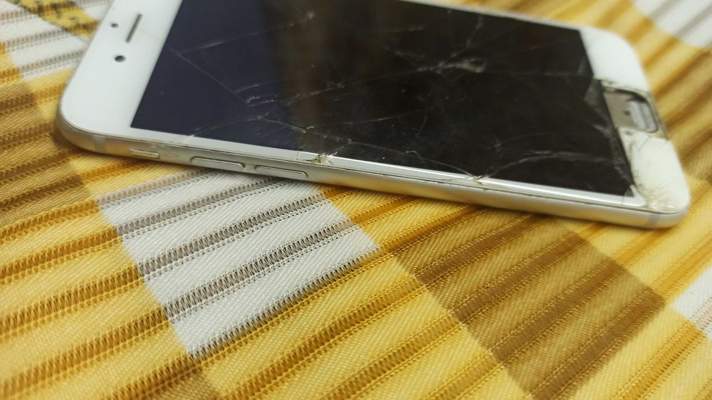 IPhone 6s на запчасти