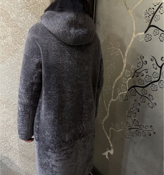 Шуба астраган з песцем