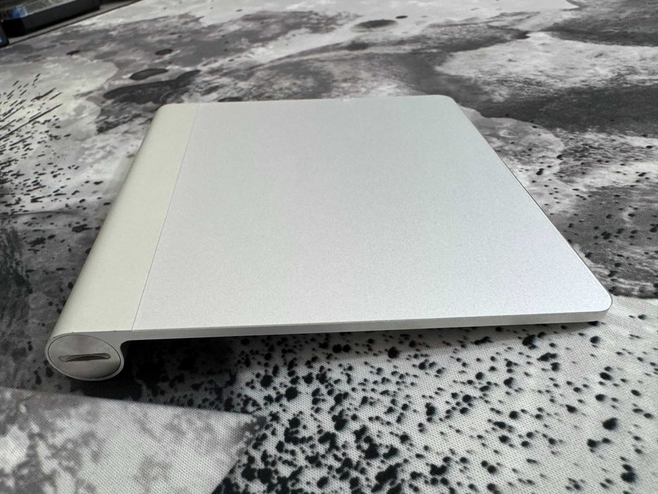 Apple Magic Trackpad A1339 - bezprzewodowy touchpad Bluetooth