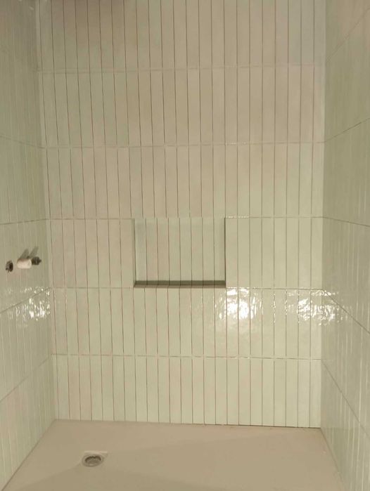 Professional Tile Installer526216490627911682