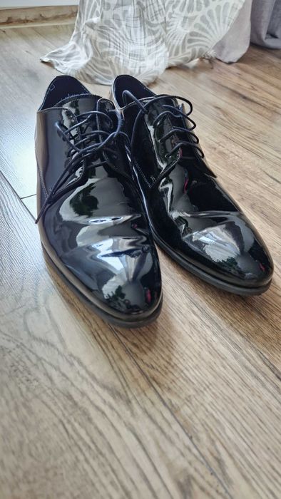 Sprzedam suknię ślubną, garnitur, buty i dodatki