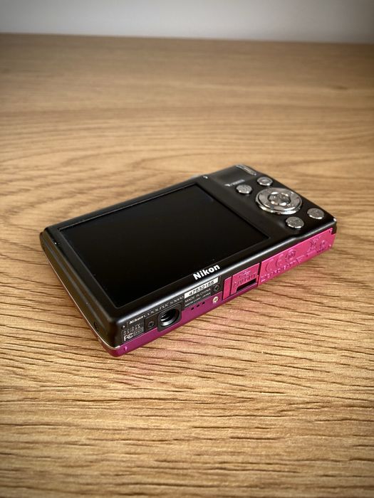 Nikon Coolpix S3000