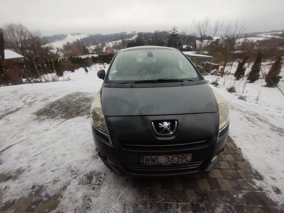 Peugeot 5008 Peugot 5008, 7 osobowy, nowy silnik