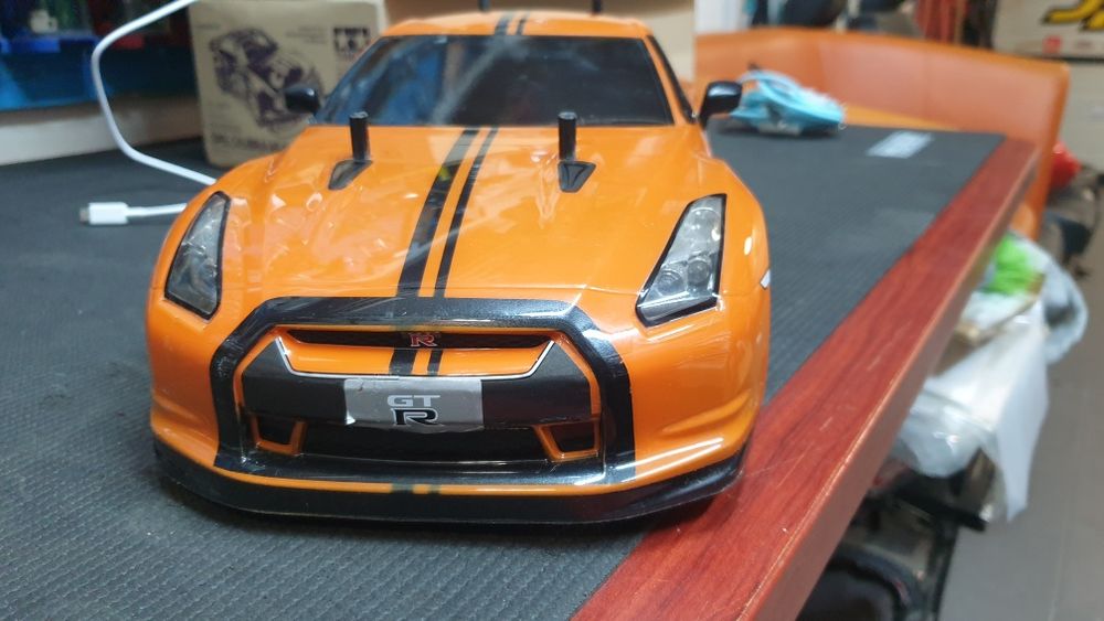 Tamiya Nissan GT-R R35 karoseria buda 1/10 led rc