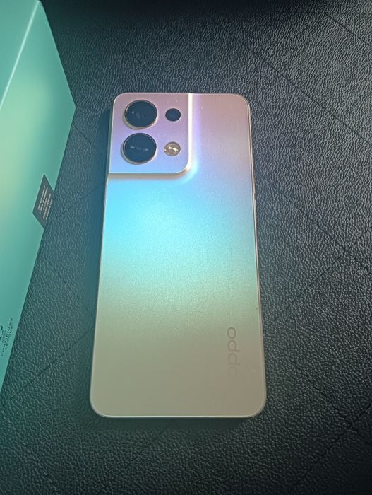 OPPO Reno 8 5G 256 GB - Dourado