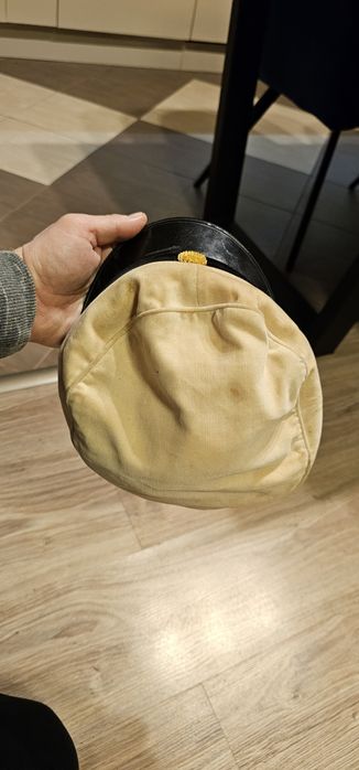 Szwedzka czapka studencka rozmiar 55 używana