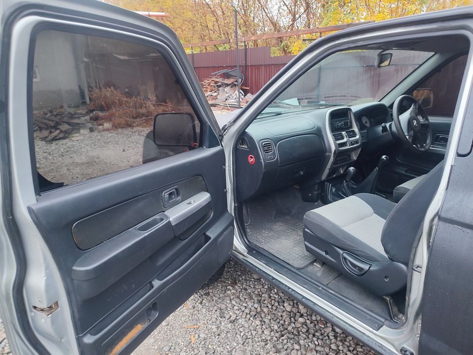 Продам Nissan Navara 2005р
