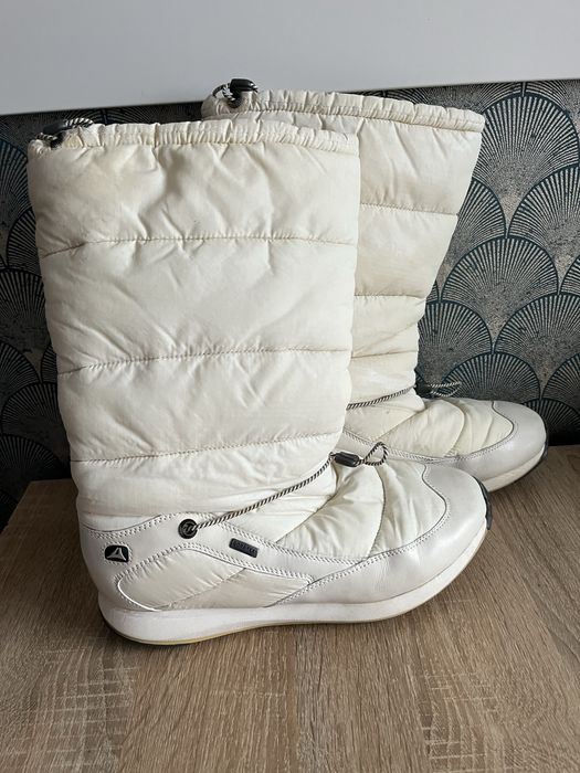 Clarks 42 kozaki śniegowce 27 cm uk8 białe z welną