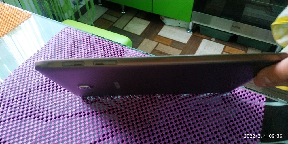 Продаю планшет самсунг