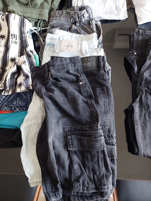 26 peças de roupa criança  11-12 anos inclui Tiffosi
