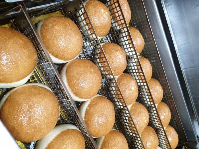 Фритюрница жаровня Jufeba Автомат для берлинеров с растойкой